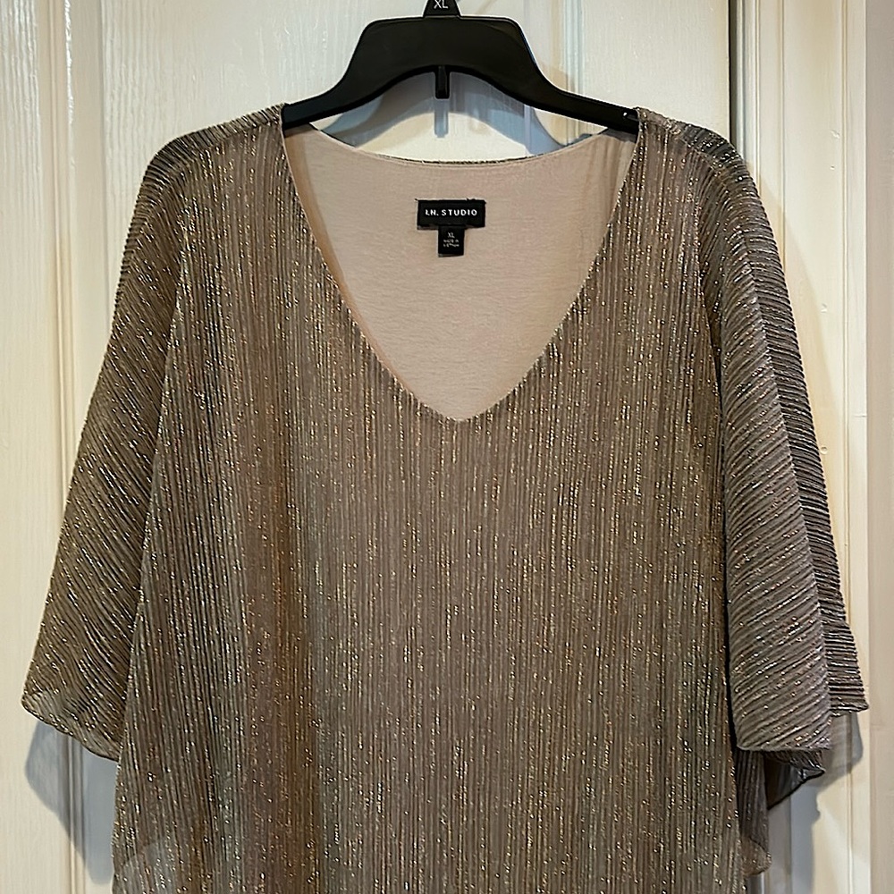 I N studio gold blouse. Sz XL